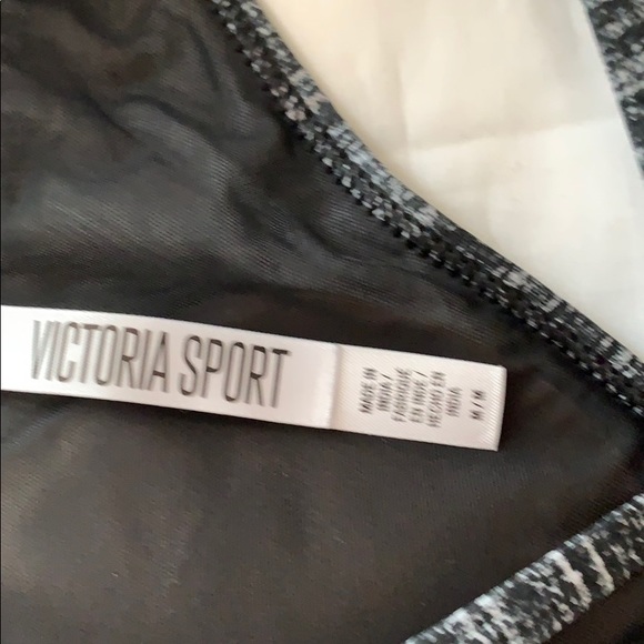 ✨ Victoria’s Secret Sport Bra Black/white - Picture 5 of 6
